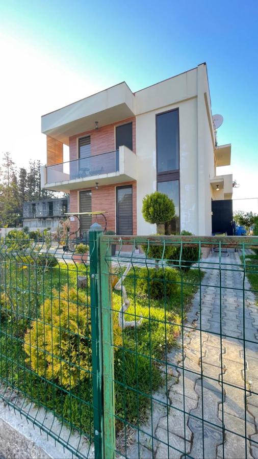 Lovely Villa Уреки Екстериор снимка